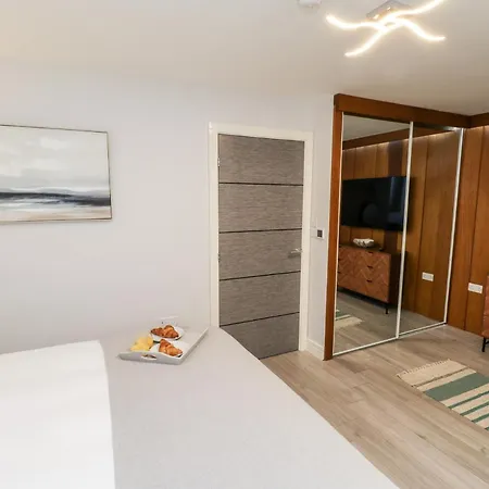 North Bay Retreat アパート スカーバラ