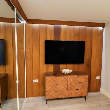 North Bay Retreat * Scarborough